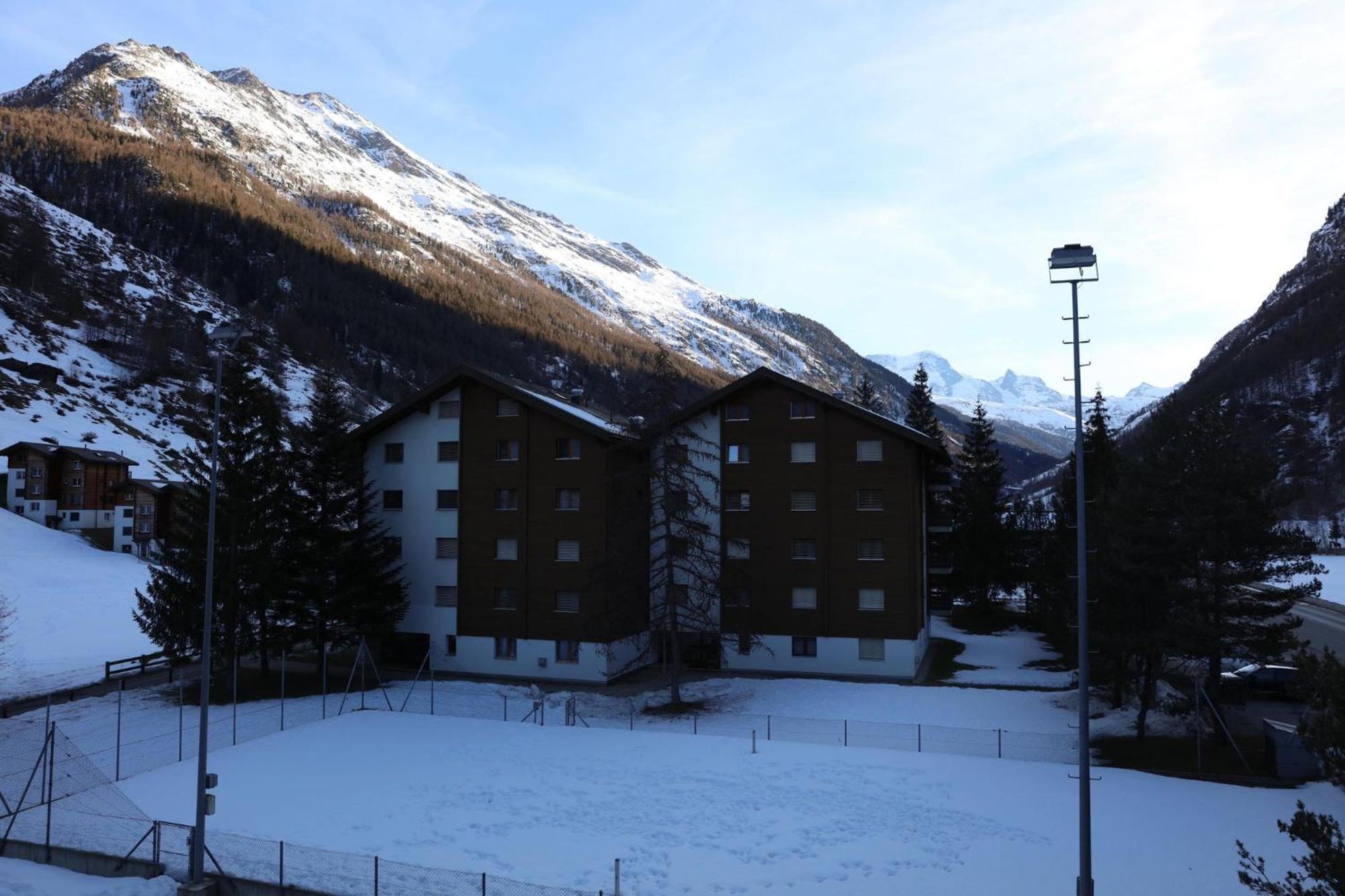 Monte Rosa Taesch, Apartments Mit Wellness Bereich Δωμάτιο φωτογραφία